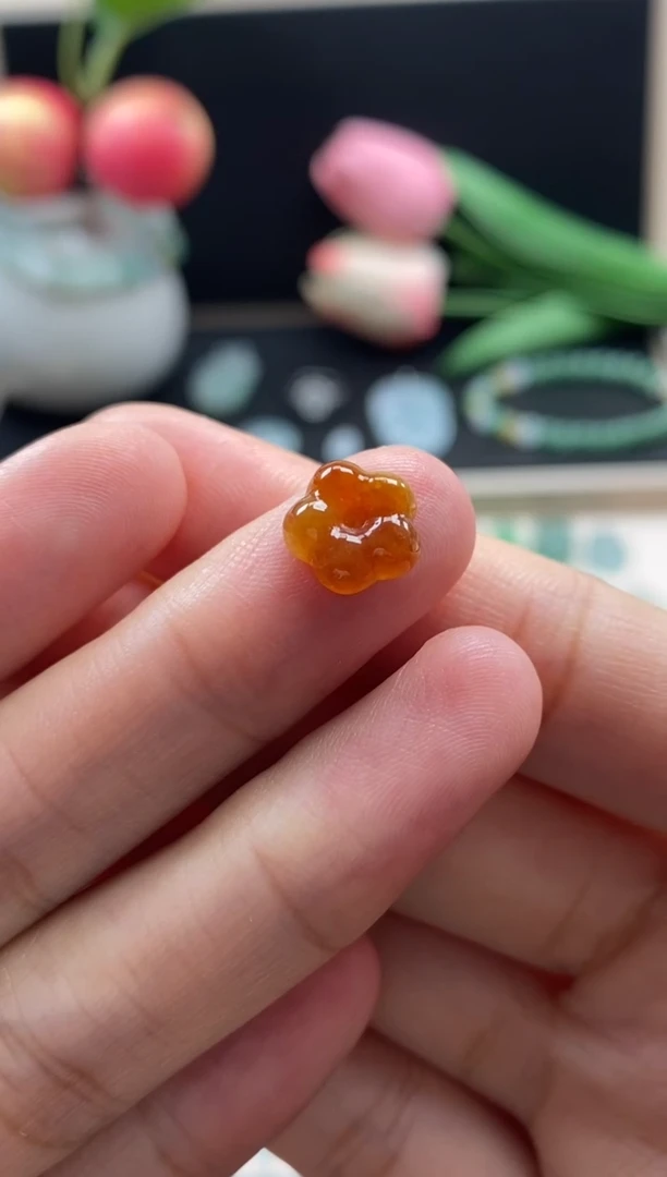 翡翠未镶嵌颈饰翡翠黄翡小花
