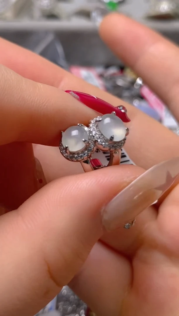 银S925镶嵌戒指翡翠百内无证书