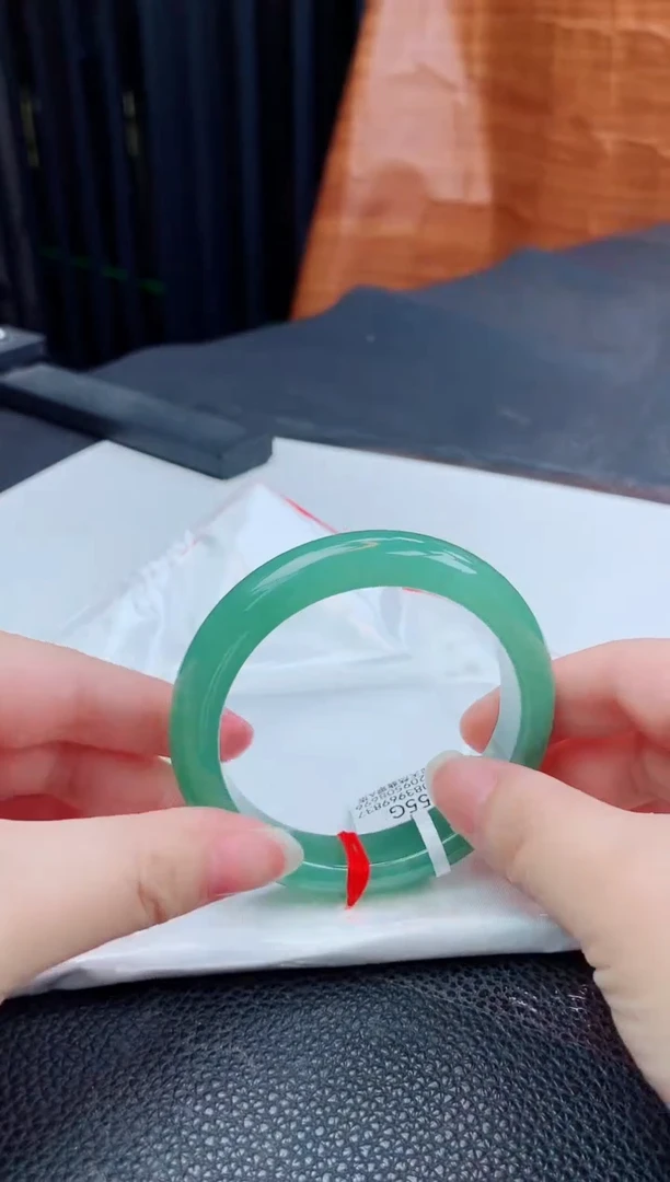 翡翠手镯未镶嵌缅甸天然翡翠A货手镯