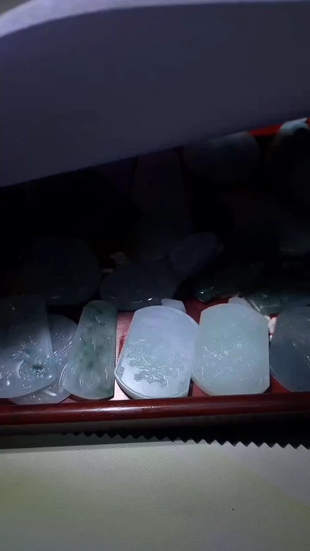 定制翡翠未镶嵌西****~毛货-不退不换