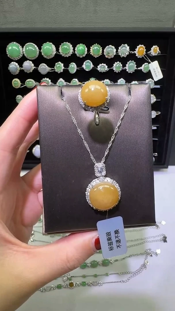 银S925镶嵌戒指翡翠套装41