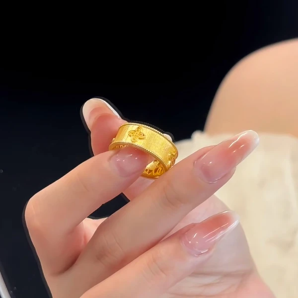 铜合金戒指 新中式拉丝经典四叶草戒指女精美轻奢百搭不掉色指环