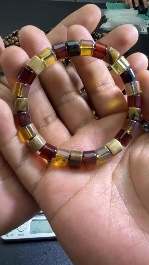 裸石琥珀未镶嵌52