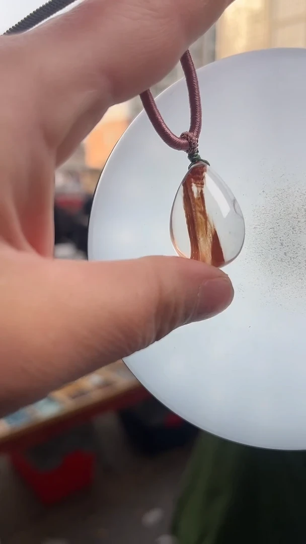 【闪购商品】水晶吊坠(赠链)未镶嵌天然红兔毛多样性发一