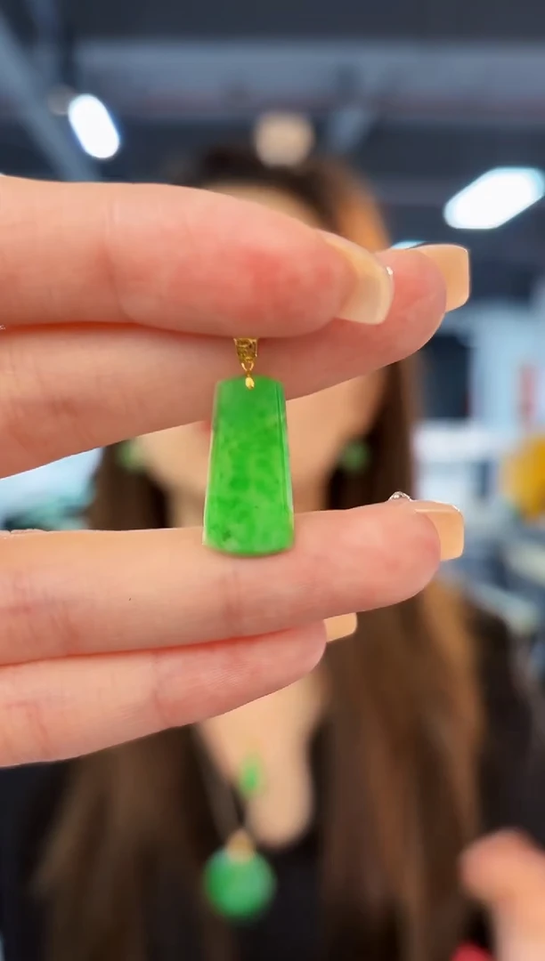 翡翠18K金镶嵌颈饰 缅料A货/支持复检/一件