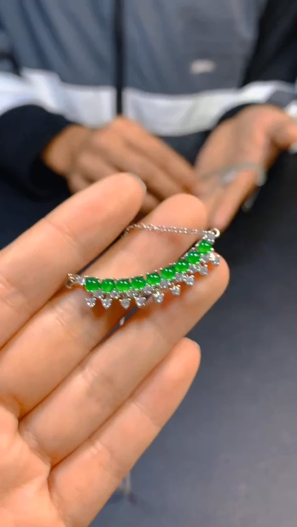 【闪购商品】翡翠项链未镶嵌0833628376多样性发一