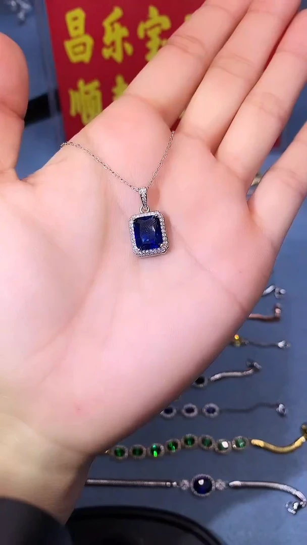 【闪购商品】蓝宝石吊坠(赠链)银S925镶嵌1111111