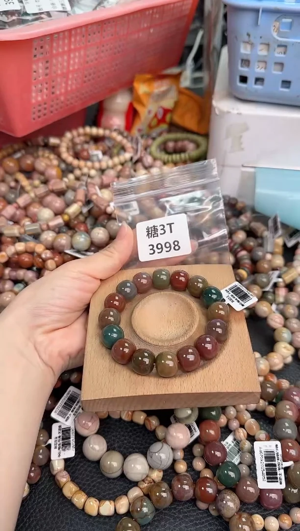 未镶嵌手链石英质玉涅**记3T3998