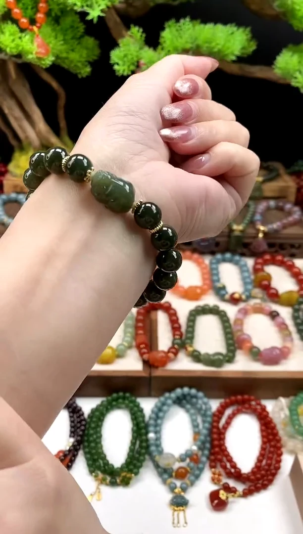 未镶嵌和田玉手饰和田玉貔貅