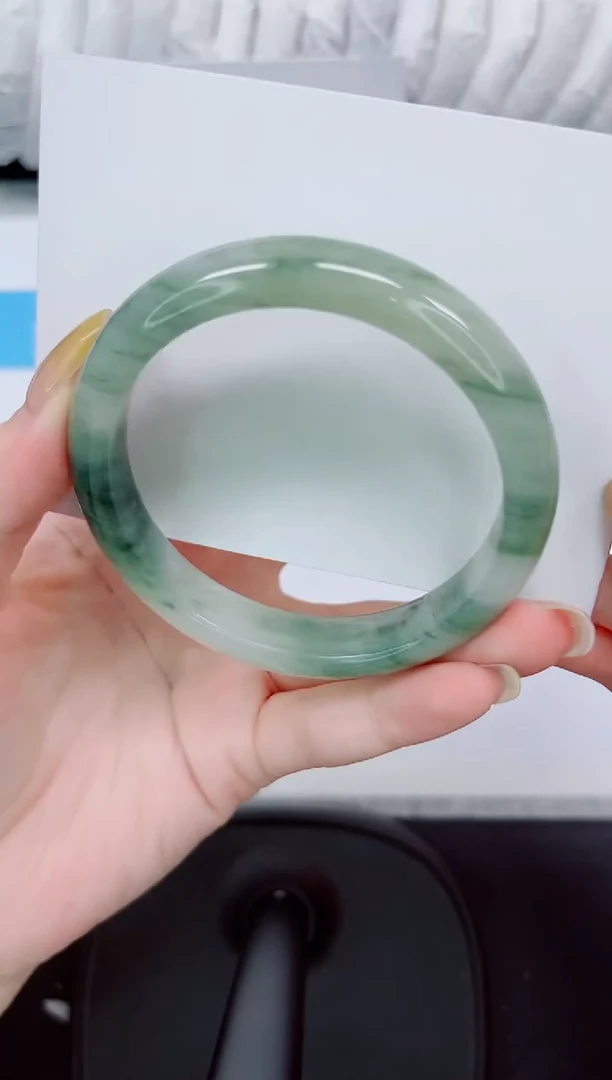 石英质玉手镯未镶嵌344