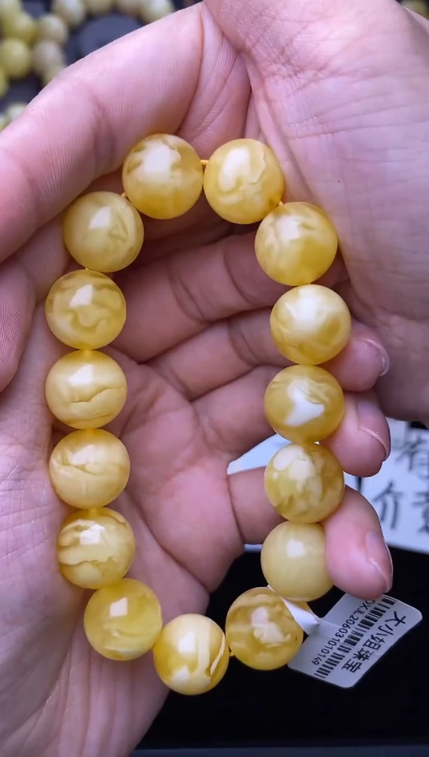 裸石琥珀未镶嵌大小姐珠宝111