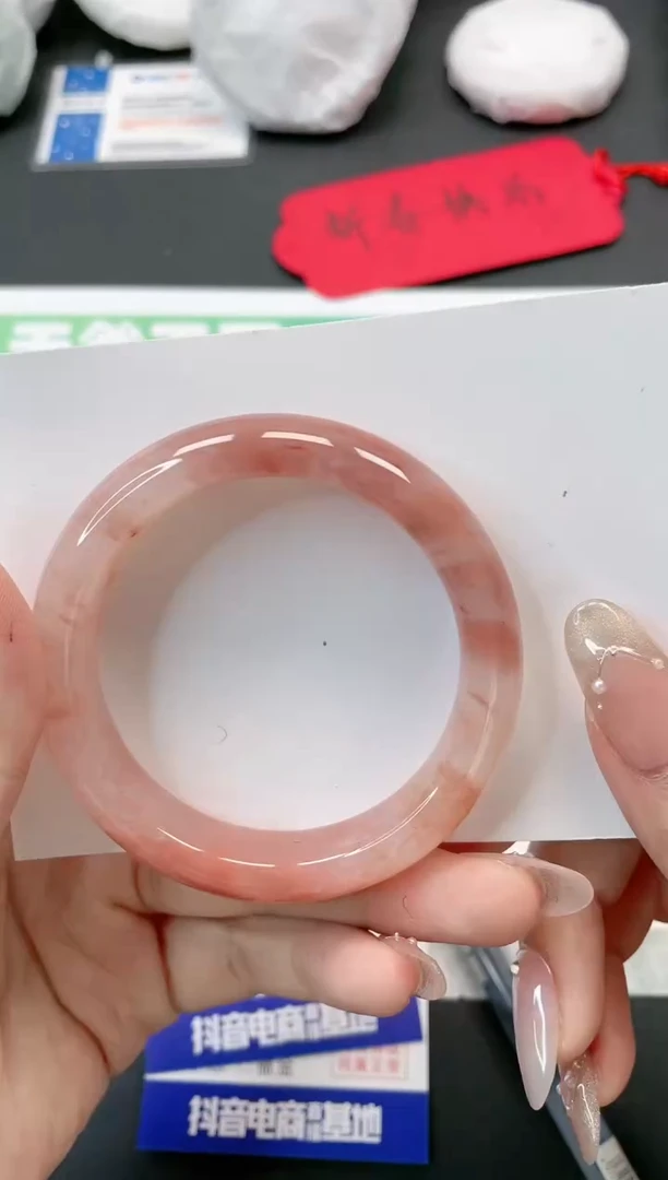 【闪购商品】石英质玉手镯未镶嵌125-54