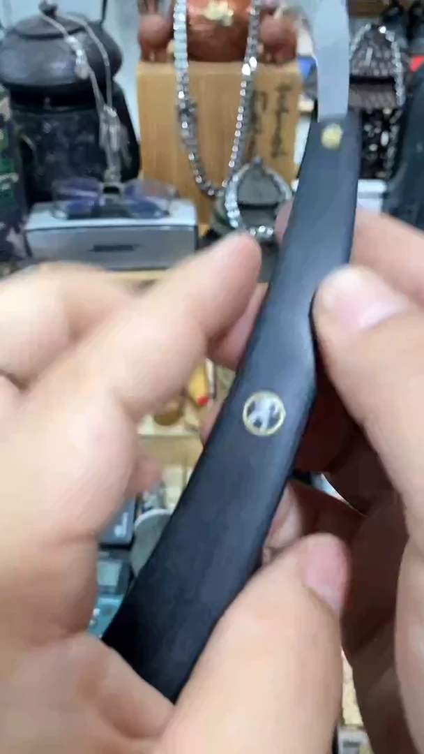 瓷片闪购商品  如图所示