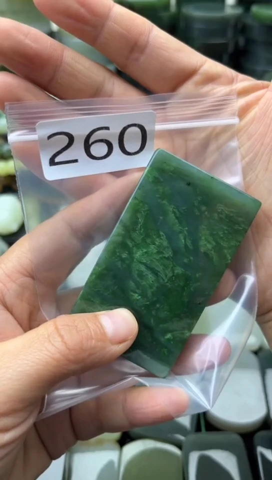 未镶嵌和田玉珠宝半成品牌子