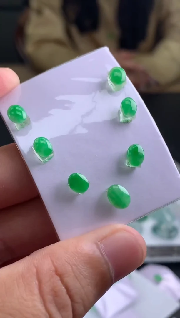 【闪购商品】定制翡翠未镶嵌多样性发一件