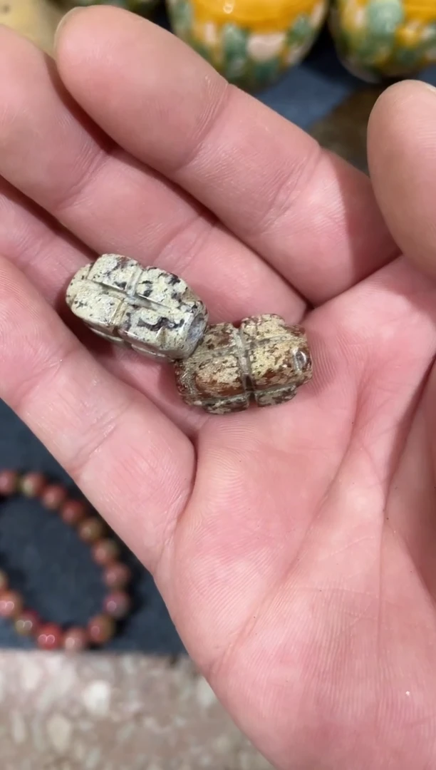 未镶嵌和田玉（糖玉）挂件2个