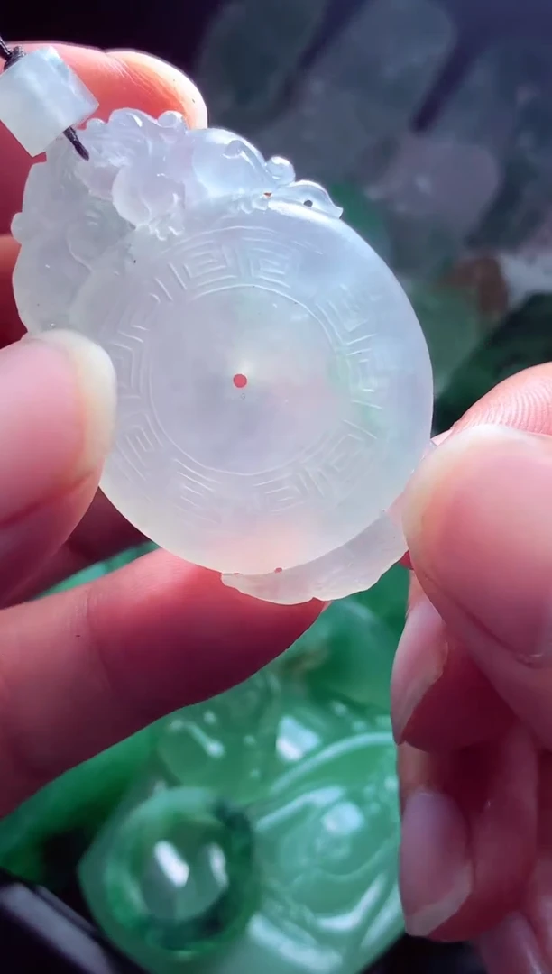 未镶嵌定制翡翠标*?翡翠毛货定制