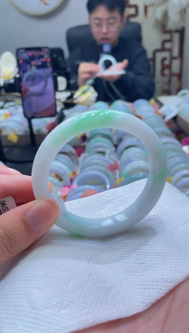 未镶嵌手镯翡翠022-58