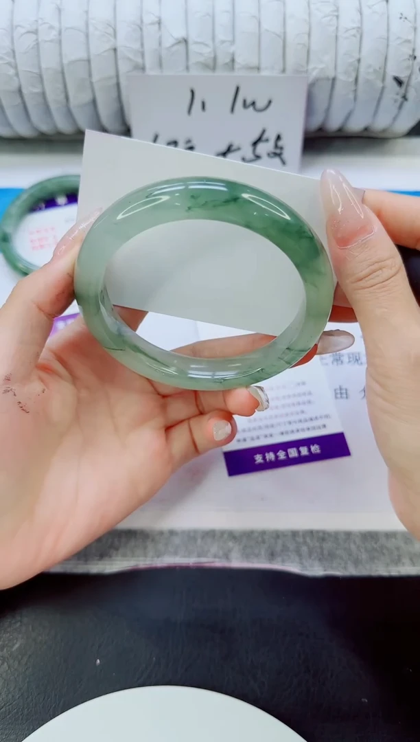 未镶嵌手镯石英质玉101/65