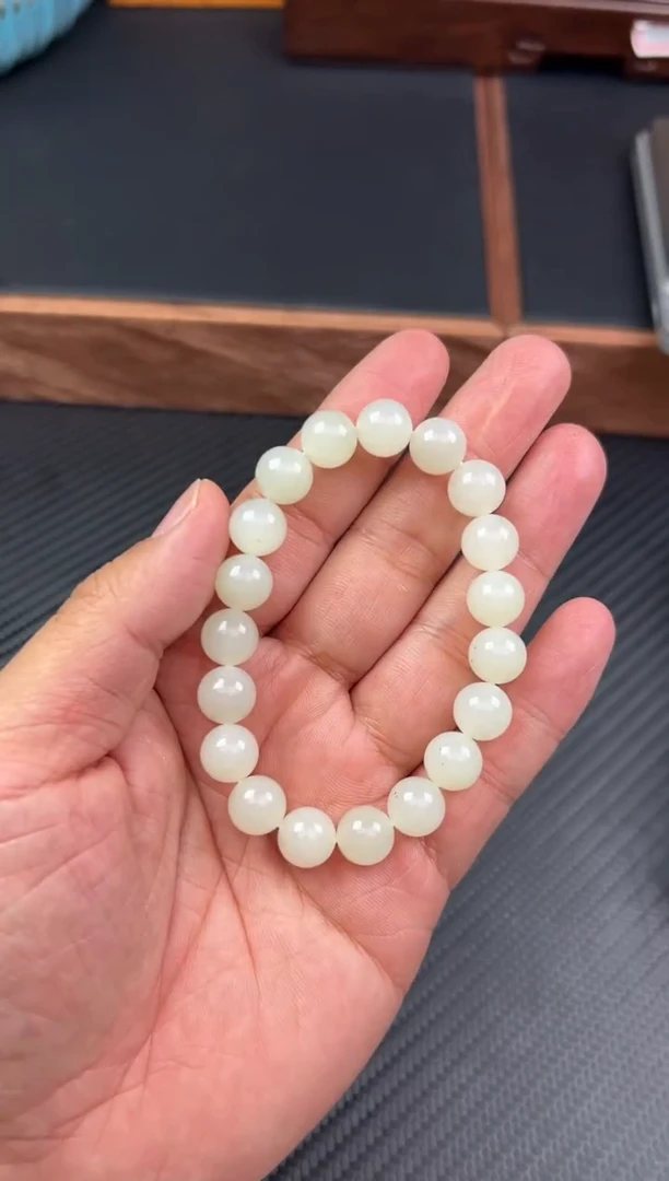 【闪购商品】和田玉手串未镶嵌且末金山微色差卡10H