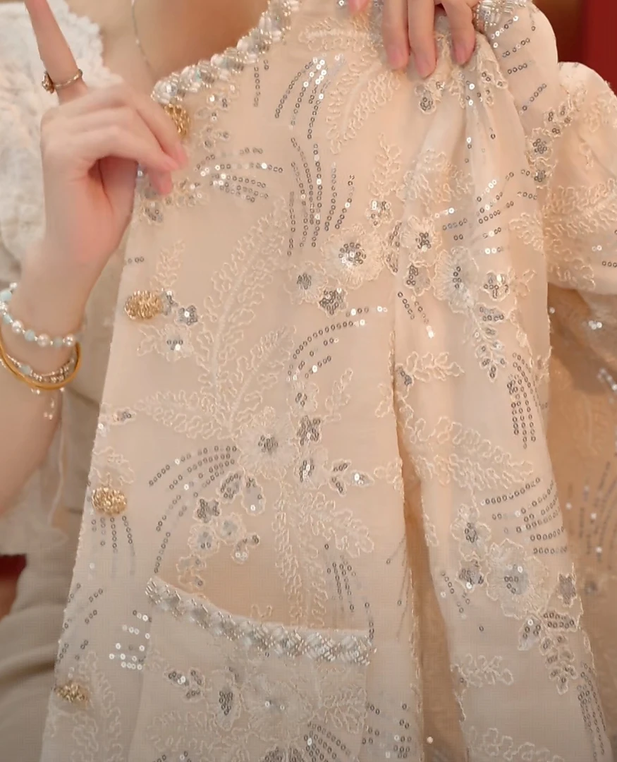 YY-气质轻奢亮片刺绣薄款小香外套