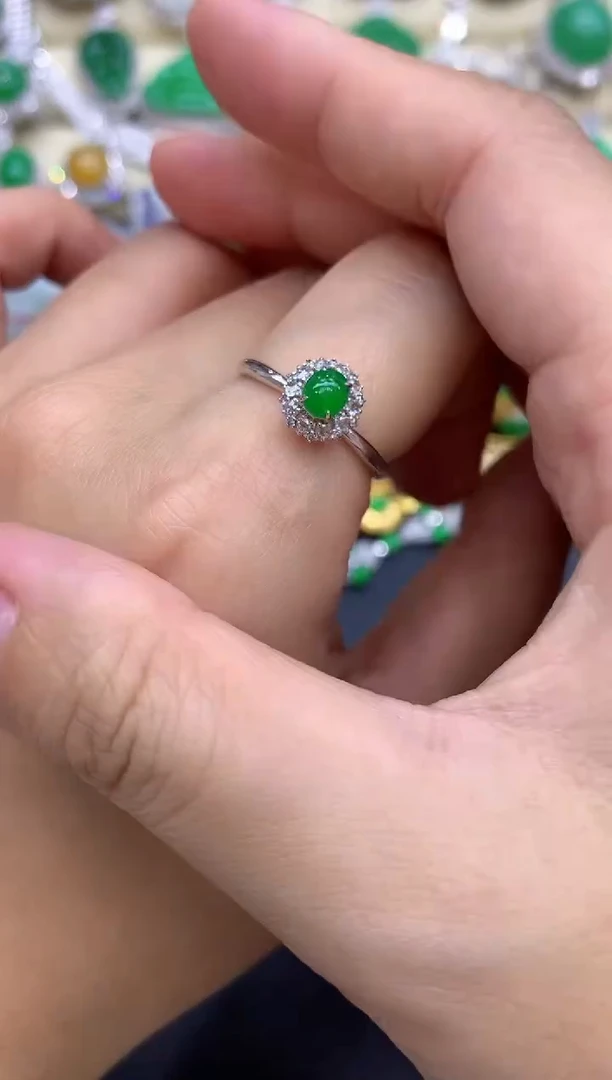 18K金镶嵌戒指翡翠233-中国好珍宝