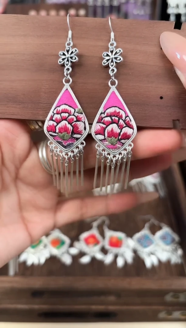 【闪购商品】织绣艺枝独秀手工饰品168