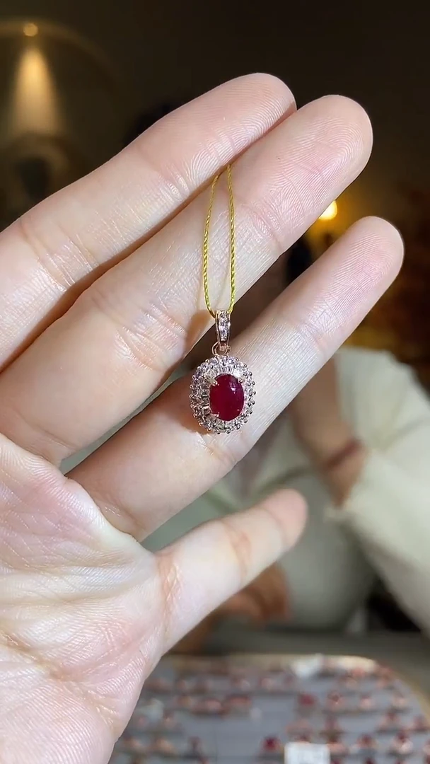 银S925镶嵌颈饰红宝石颈饰