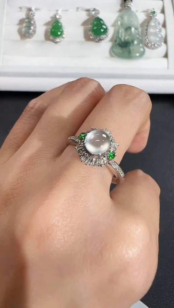 18K金镶嵌戒指翡翠KXY1221-005