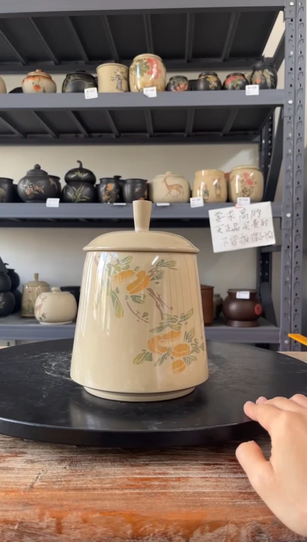 建水紫陶白泥阴刻阳填工艺茶罐