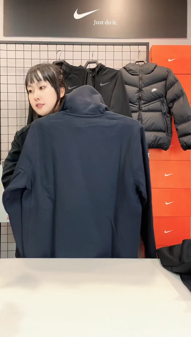 2655黑色连帽卫衣XL码160斤-180斤不退换