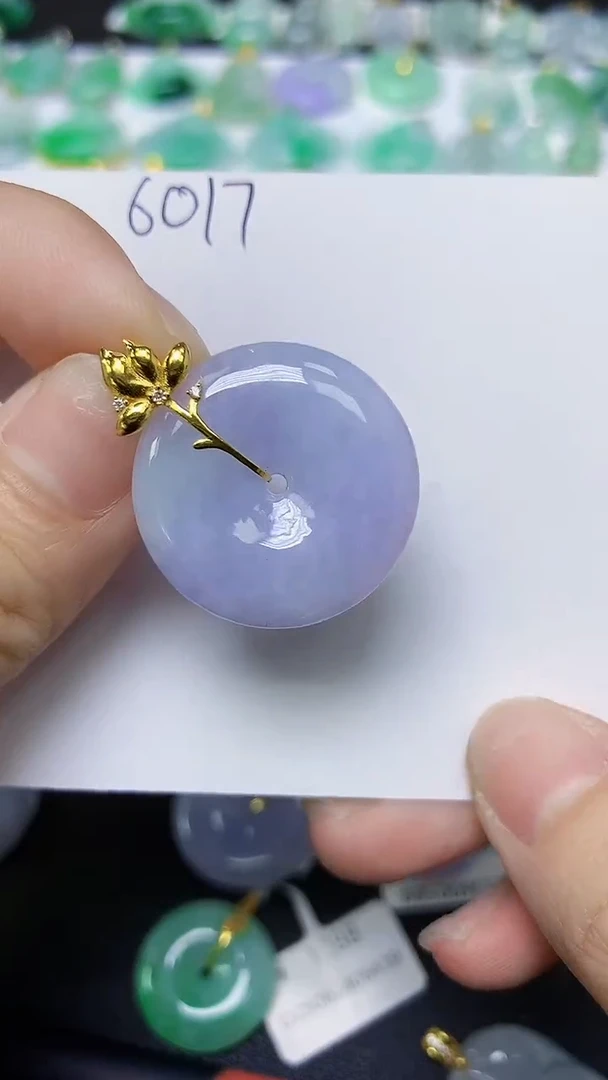 翡翠18K金镶嵌颈饰 天然缅甸翡翠A货