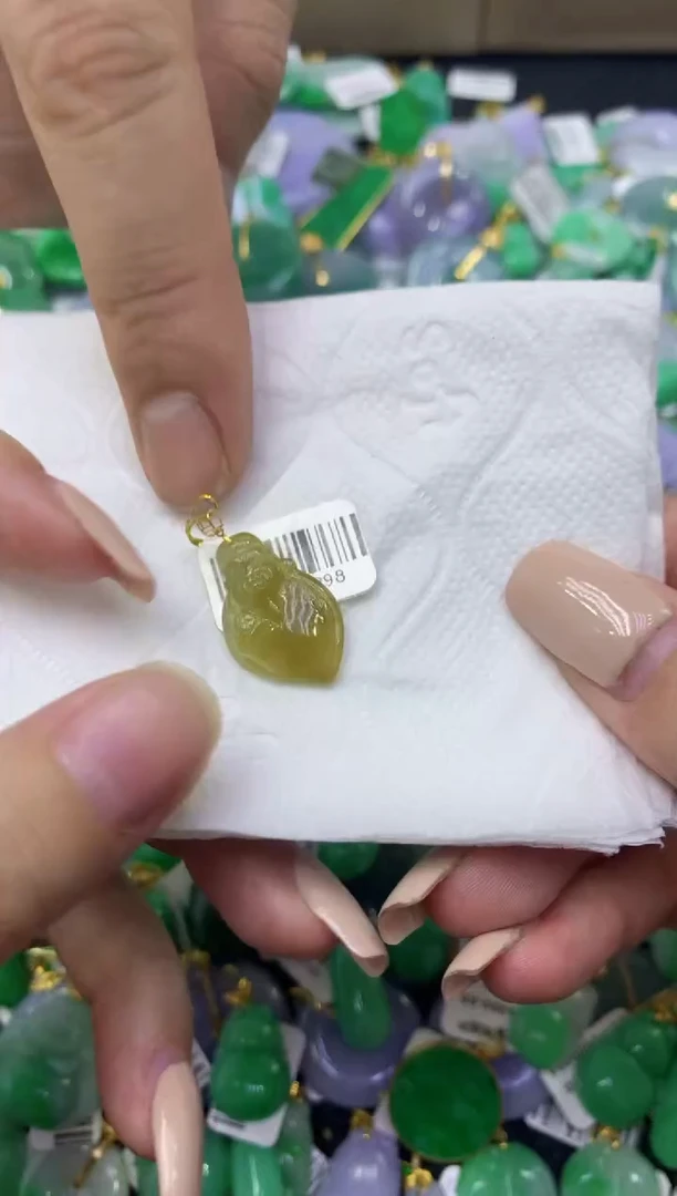 颈饰18K金镶嵌翡翠天然缅甸翡翠A货