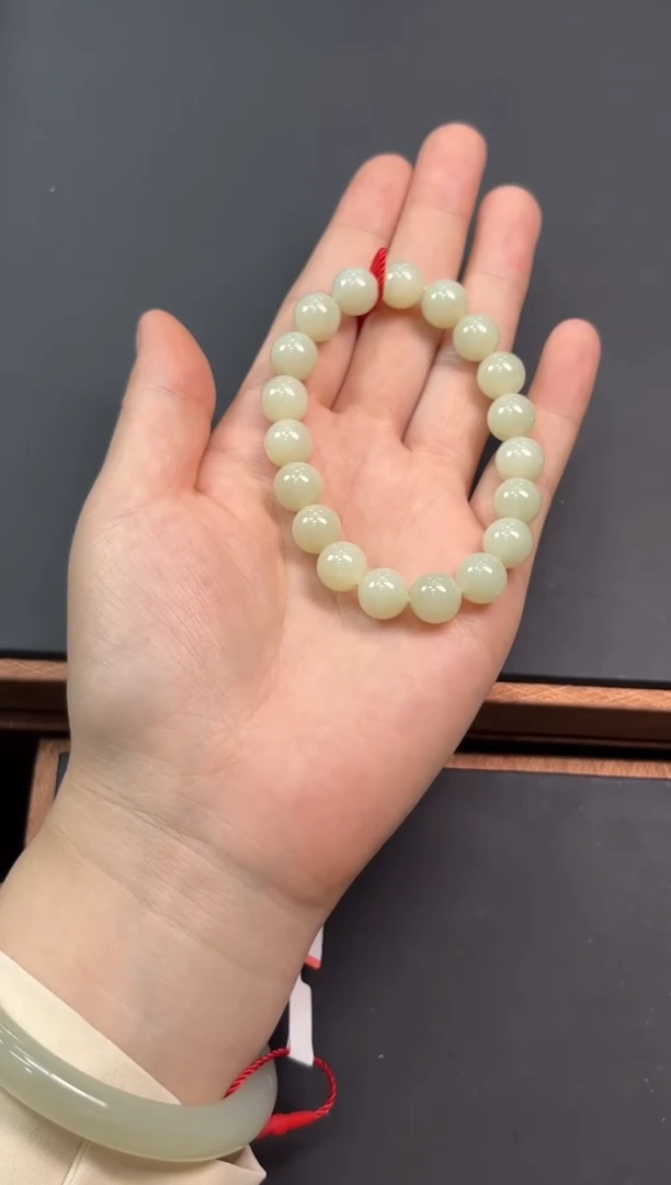 【闪购商品】和田玉手串未镶嵌且末微色差迪克兰卡10