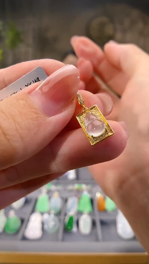 吊坠(不含链)18K金镶嵌翡翠葫芦