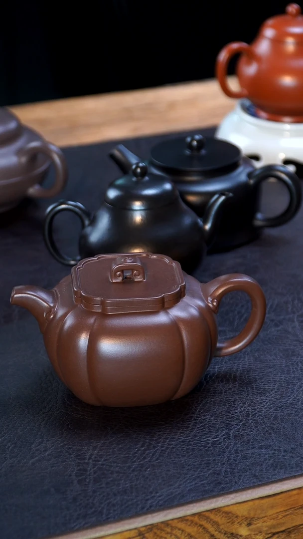 茶壶紫砂长**哥捂灰两把 紫泥一把