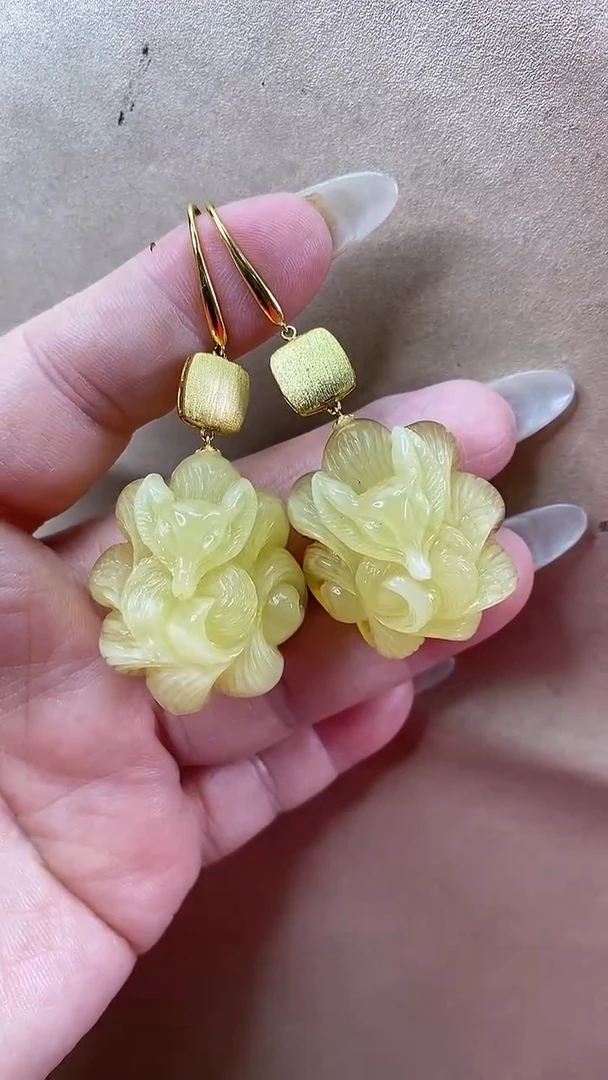 琥珀颈饰未镶嵌耳环