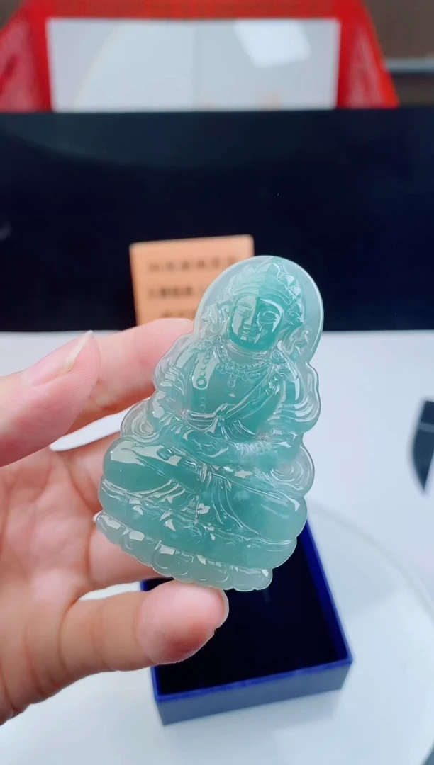 颈饰未镶嵌翡翠    ·