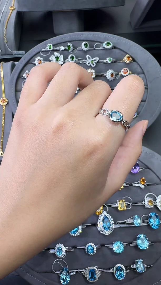 银S925镶嵌戒指托帕石【七天鉴赏】