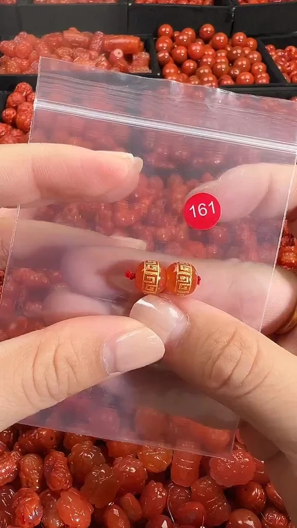 颈饰未镶嵌南红玛瑙1