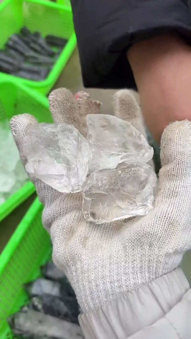 【闪购商品】水晶摆件未镶嵌白阿塞多样性发一个538