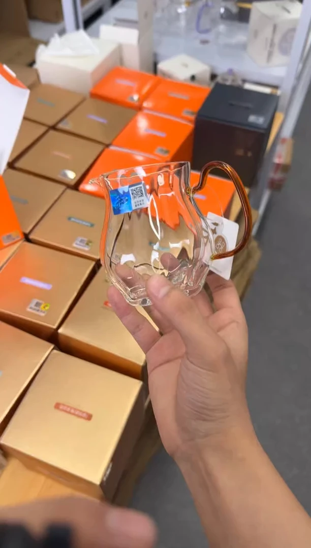 颂妍茶海 琥珀色
