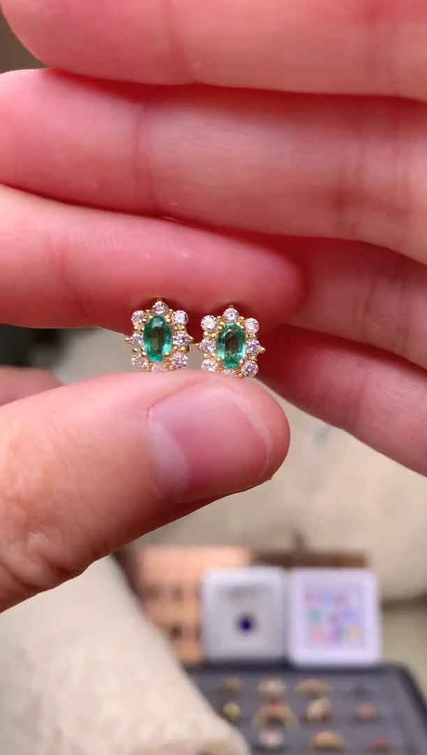 【闪购商品】祖母绿耳饰银S925镶嵌耳饰