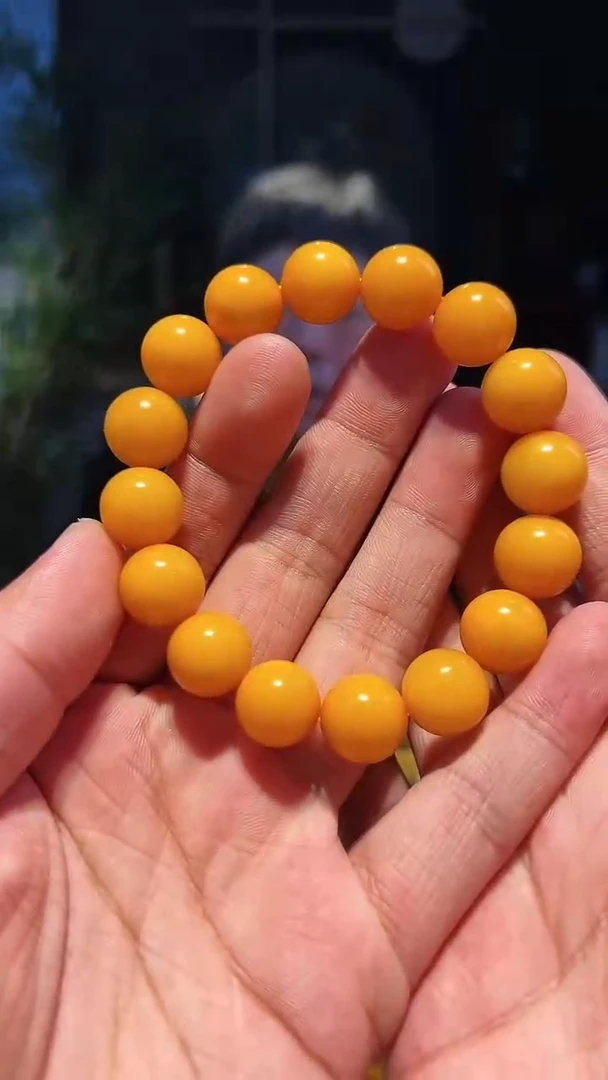 【闪购商品】蜜蜡手串未镶嵌13左右鸡油红