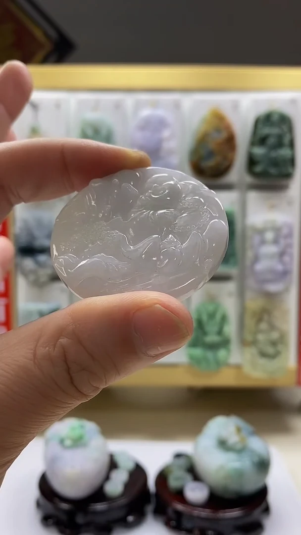 翡翠未镶嵌颈饰翡翠A货2025/5/28