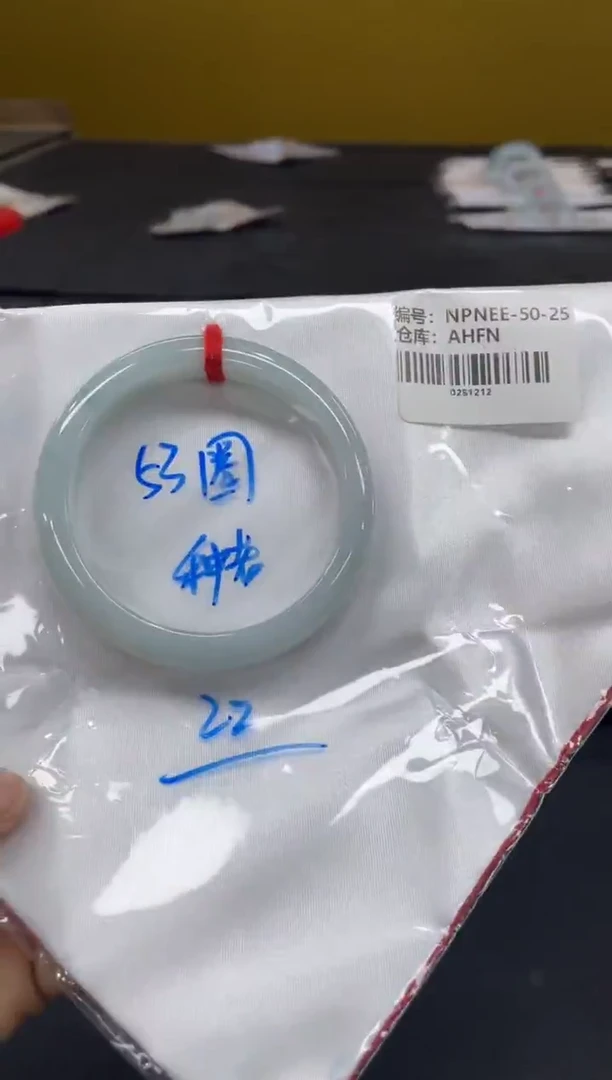 未镶嵌手镯翡翠翡翠手镯