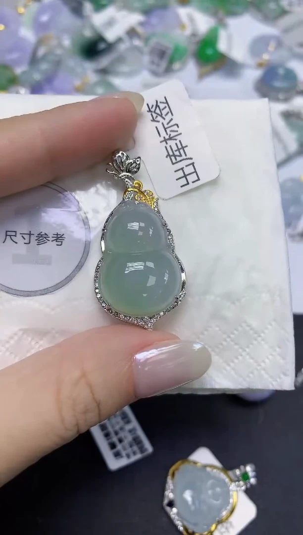 颈饰未镶嵌翡翠天然缅甸翡翠A货百元以上9元证书费自理