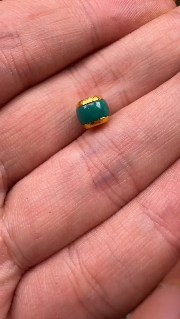 绿松石足金镶嵌颈饰致****）松石配饰珠