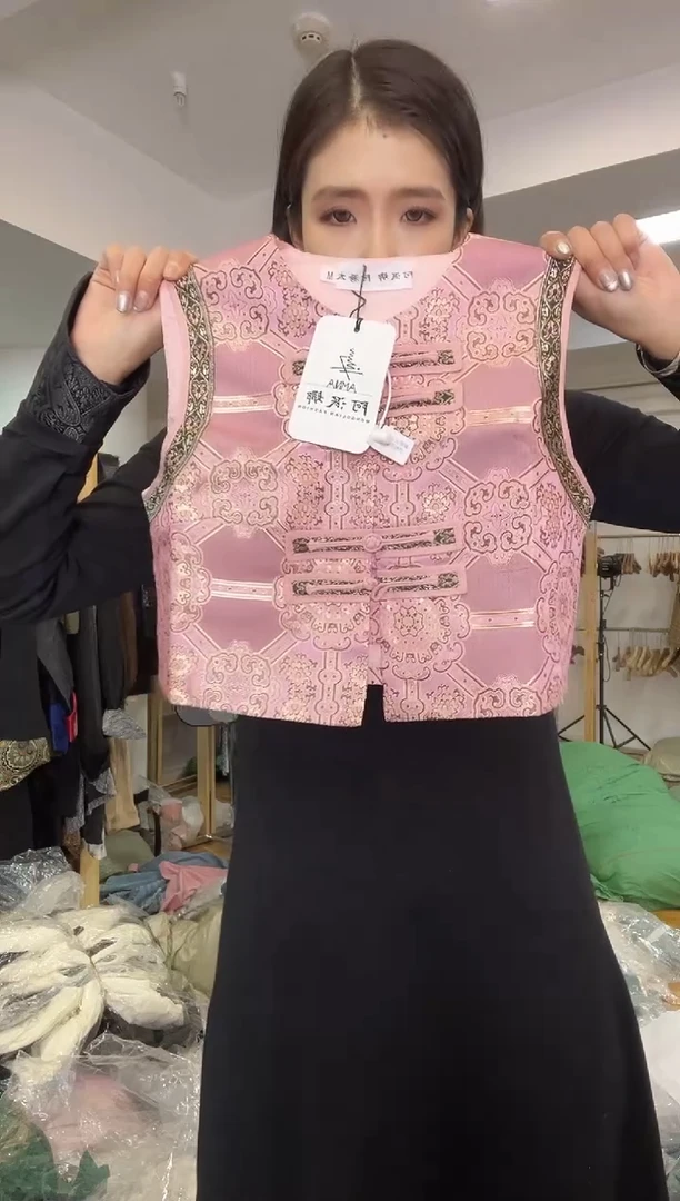 马甲       M码       80-110斤