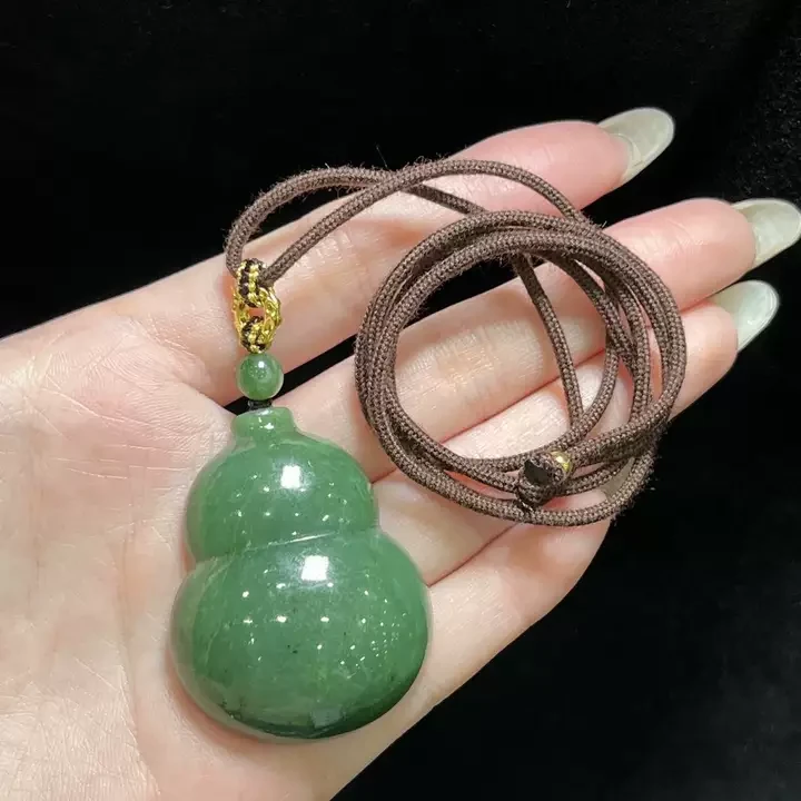 碧玉项链  碧玉项链